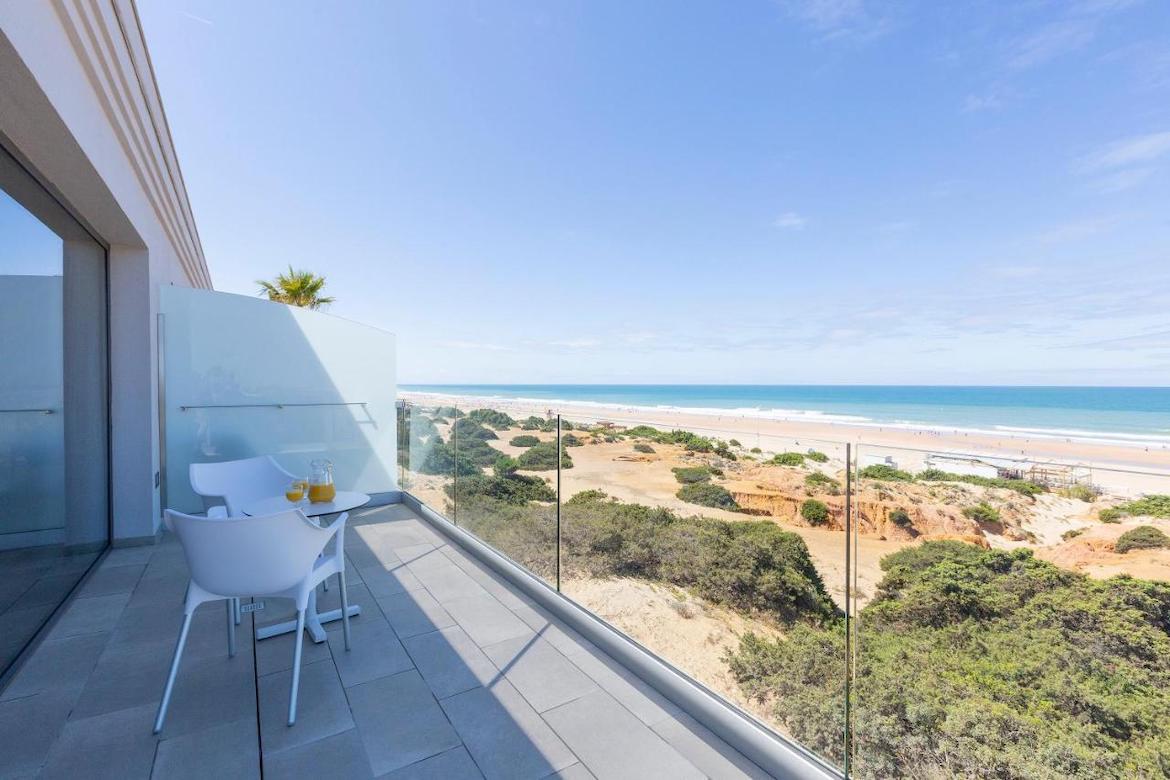 Hoteles de playa de España: los 15 mejores 7 Mejores Hoteles de playa de España: Hipotels Barrosa Park